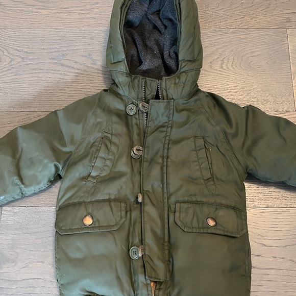 Gap army green warmest jacket 12-18M GUC - Picture 2 of 5